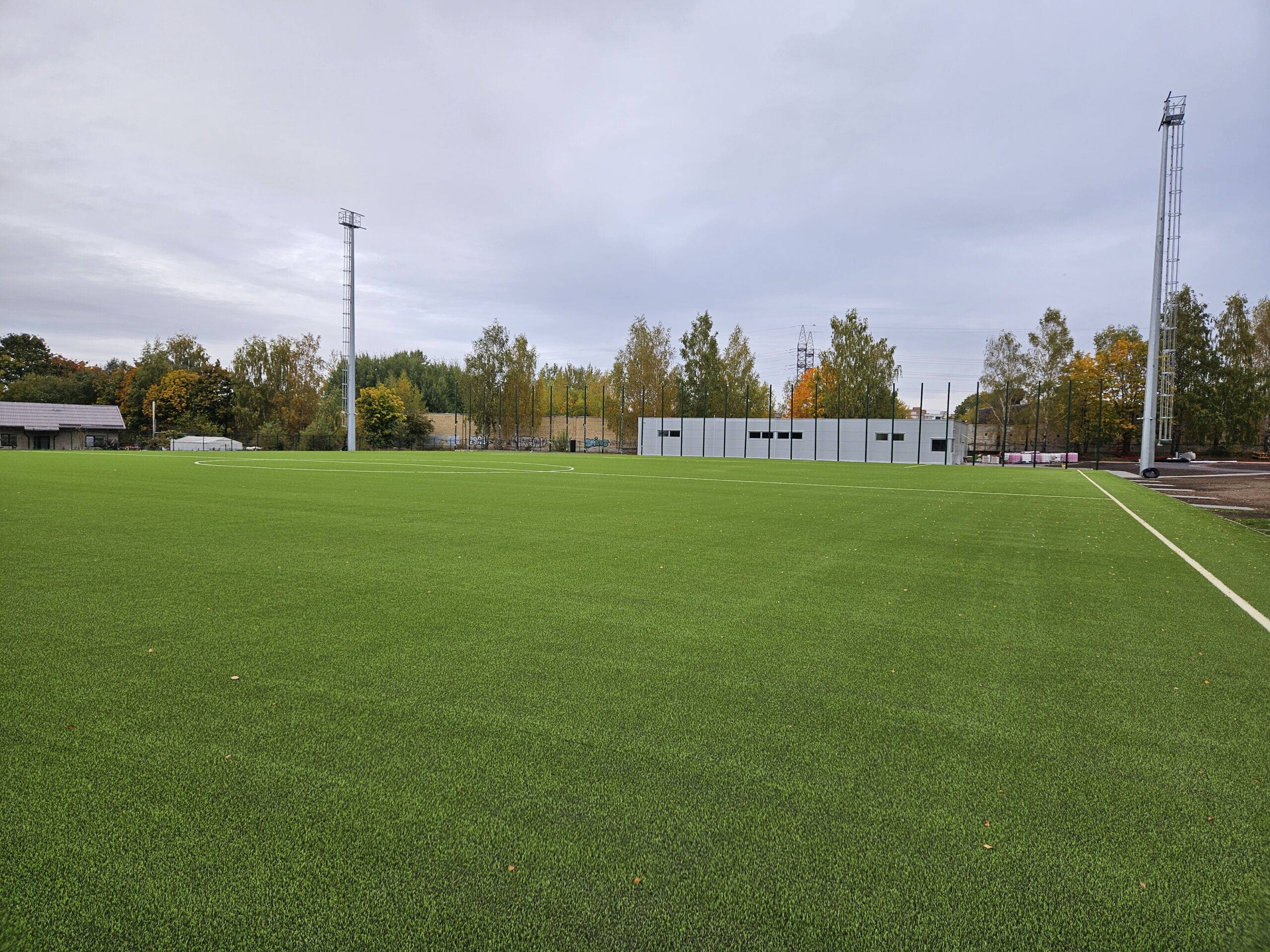 Šildomas futbolo stadionas